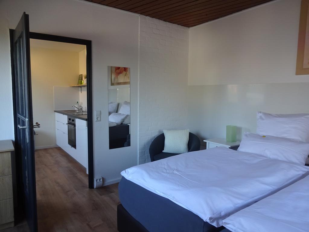 Henne-Apartment Messe ฮันโนเวอร์ ภายนอก รูปภาพ